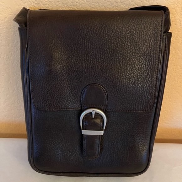 Eddie Bauer Wallet/ Handbag combo - Picture 1 of 9